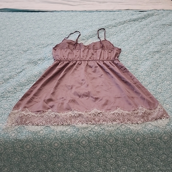 Sexy satin and lace slip style dress - Picture 2 of 3